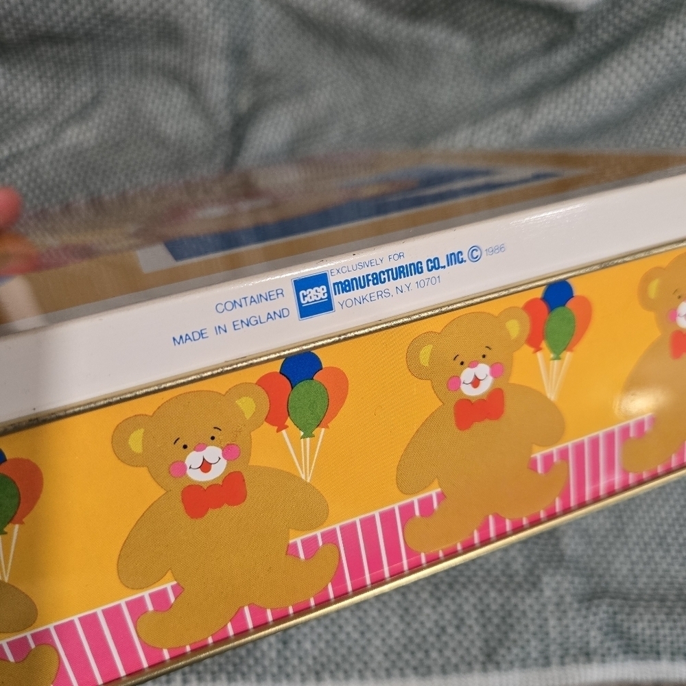 Bear with Balloons Kids 1986 Vintage Tin Box - Picture 4 of 6